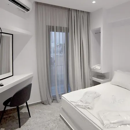 Rose N Stone, Prince, Luxury Apartment
