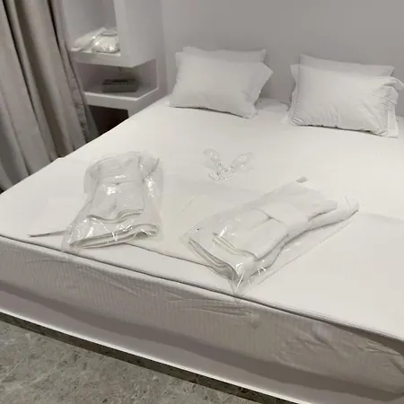 Apartment Rose N Stone, Prince, Luxury Tinos